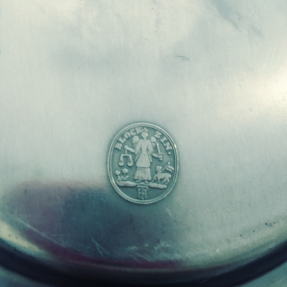 Kayser Zinn Antique Art Pewter Plate. - Picture 7 of 8